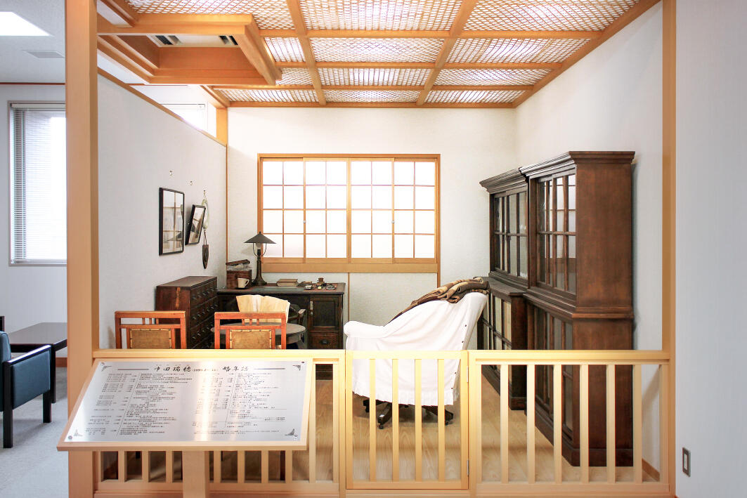 中田先生の自室を再現した記念室
